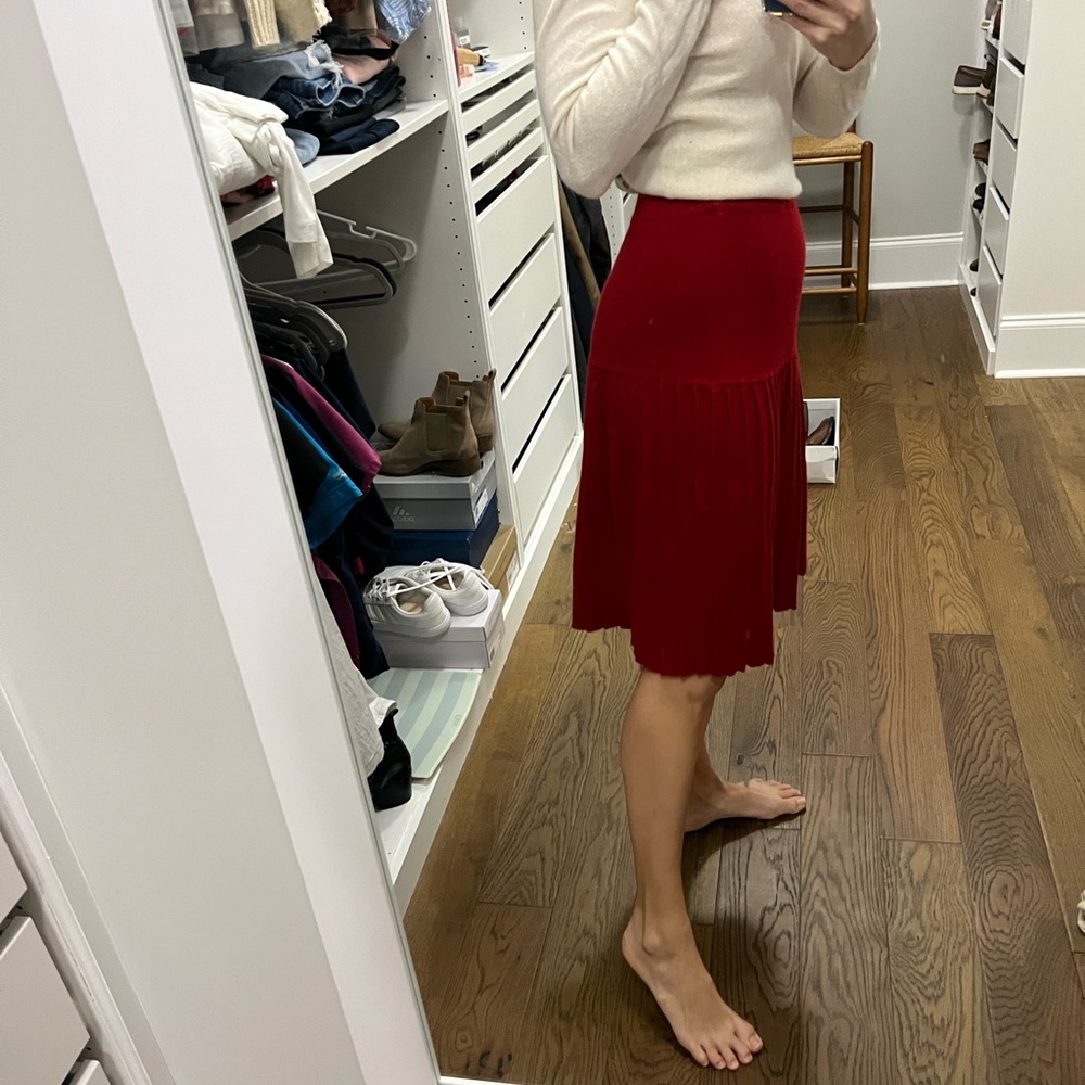 Vintage red wool pleated midi skirt. Size Medium.